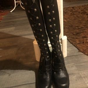 15 hole long leather black boot EXCELLENT COND for a now a vintage Charles David